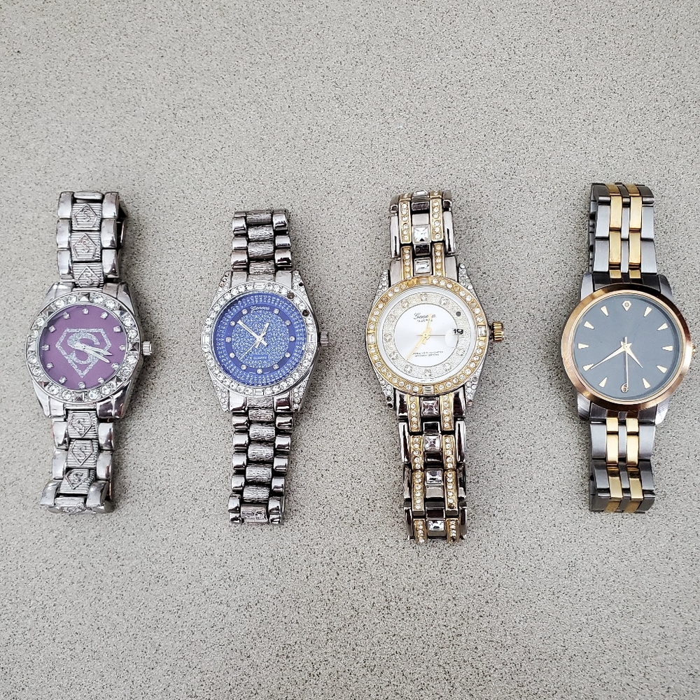Lot of watches